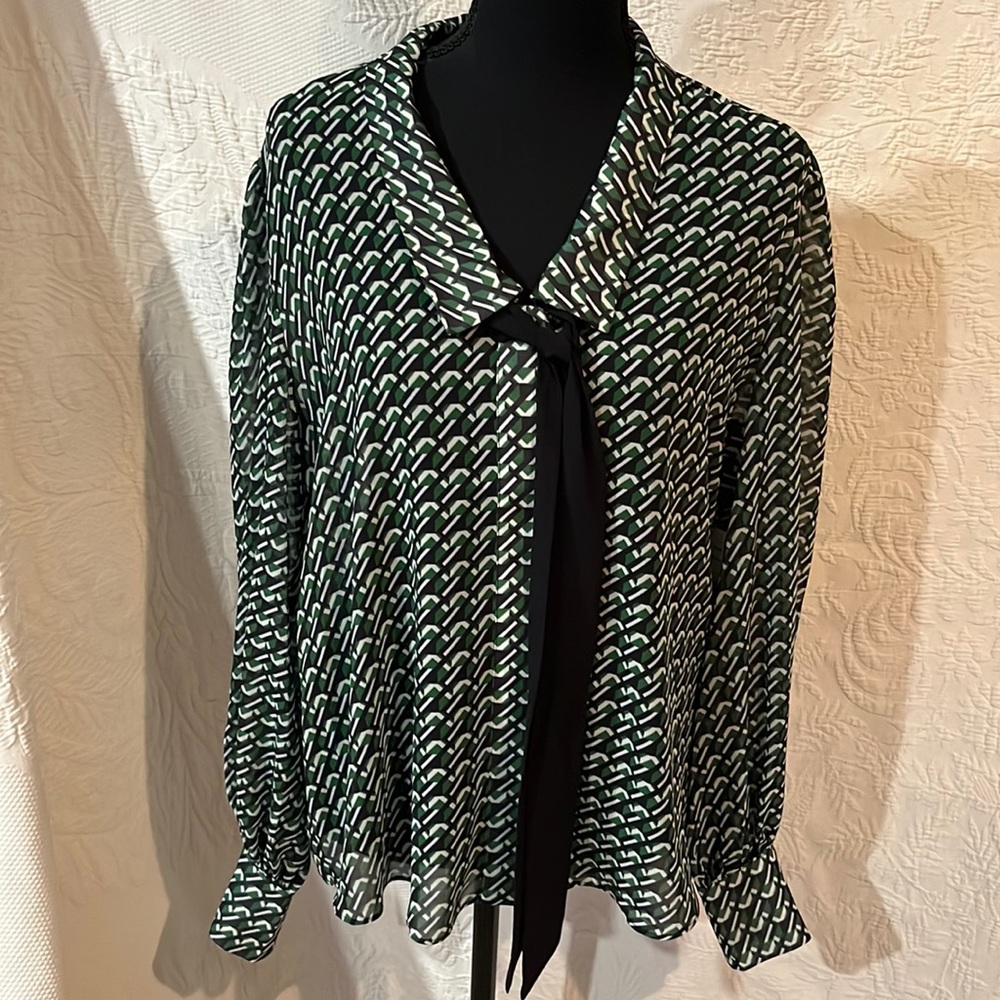 Alexia Admor long sleeve blouse, size 8, NWT